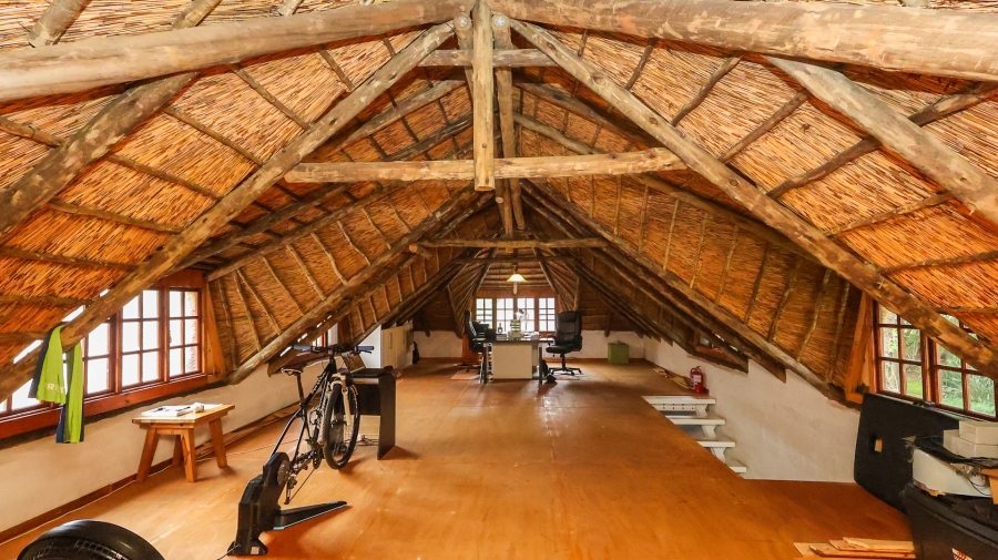 2 Bedroom Property for Sale in Lakeland North West